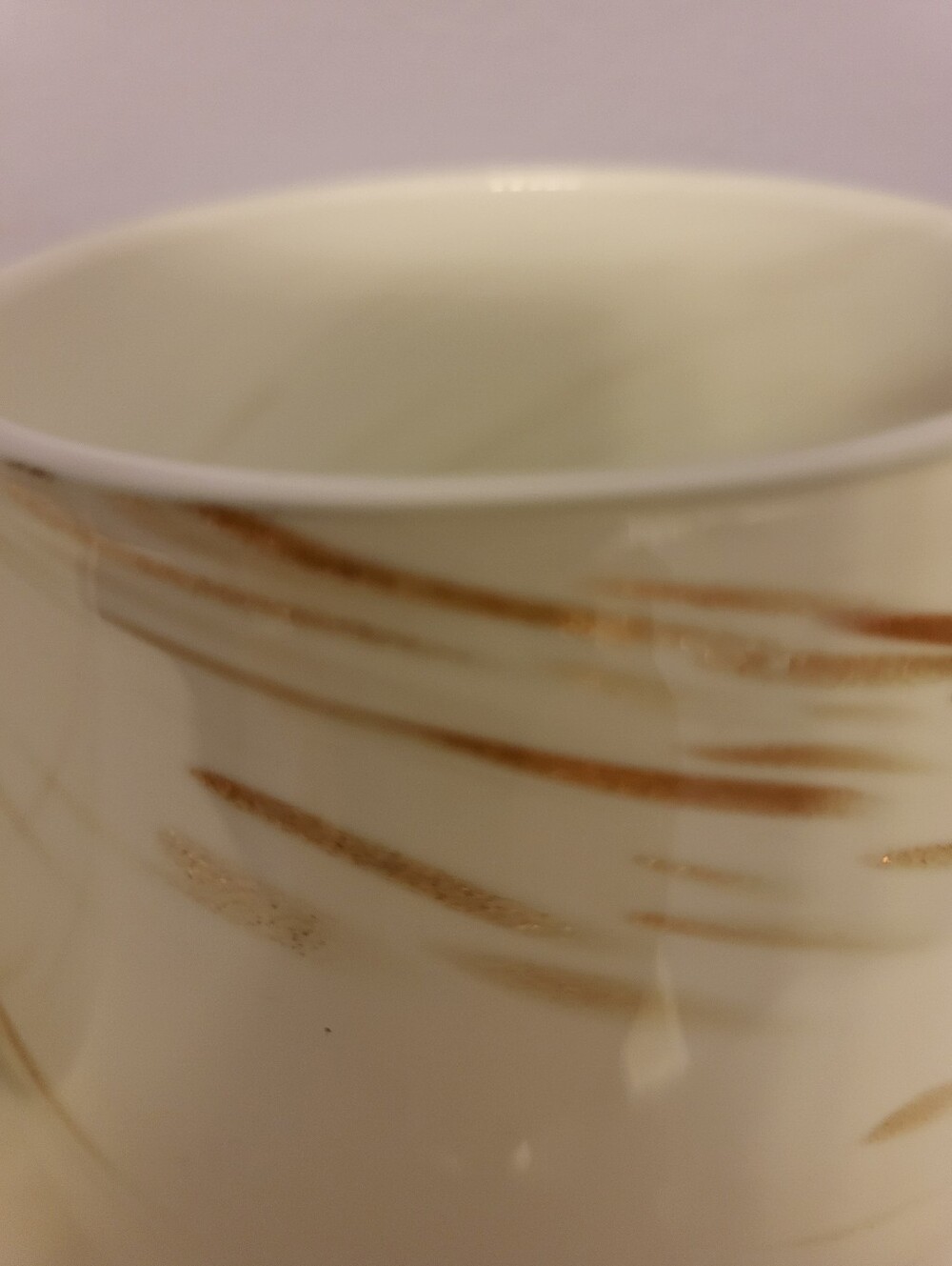 Set of 2 Murano Handblown White Glass Votive Holders with Gold Brushstrokes - Picture 13 of 13